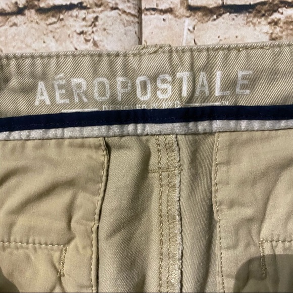 Aeropostale Beige Khaki Flat Front Chino Shorts - Picture 3 of 4
